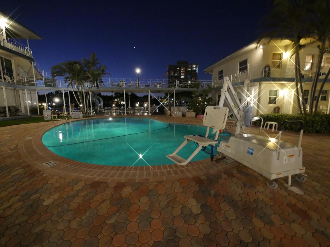 Holiday Isle Yacht Club Fort Lauderdale Exterior photo