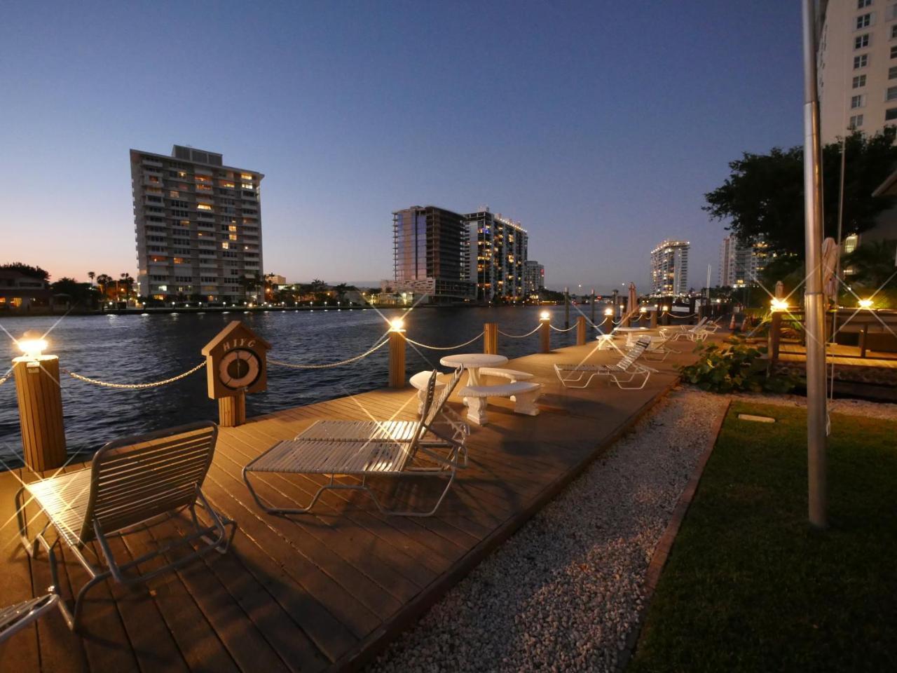 Holiday Isle Yacht Club Fort Lauderdale Exterior photo