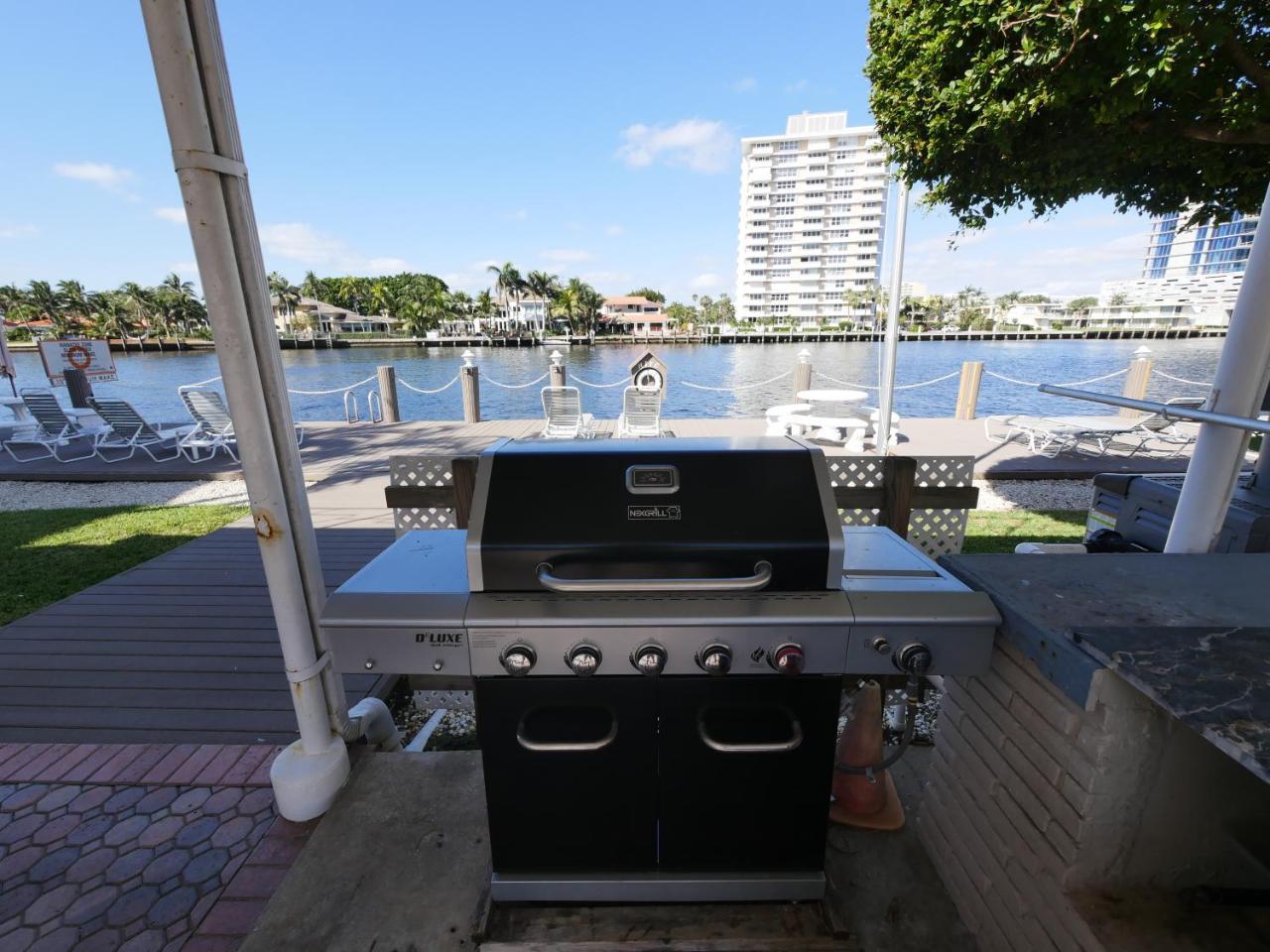 Holiday Isle Yacht Club Fort Lauderdale Exterior photo
